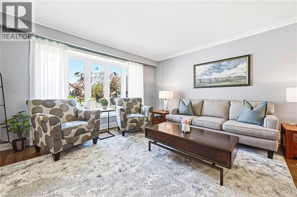 668 CHESTNUT PLACE Image 4