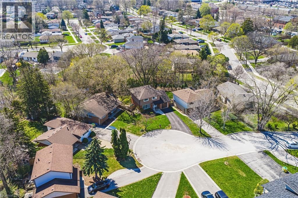 668 CHESTNUT PLACE Image 40