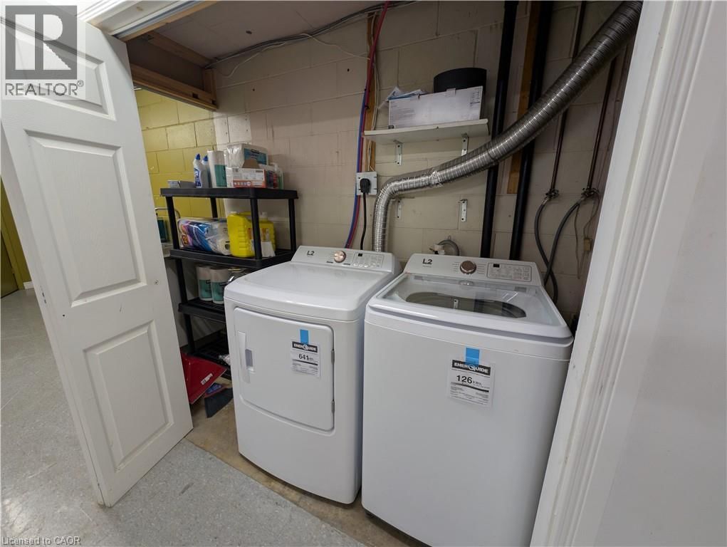 2 - 33 ELM STREET Image 14