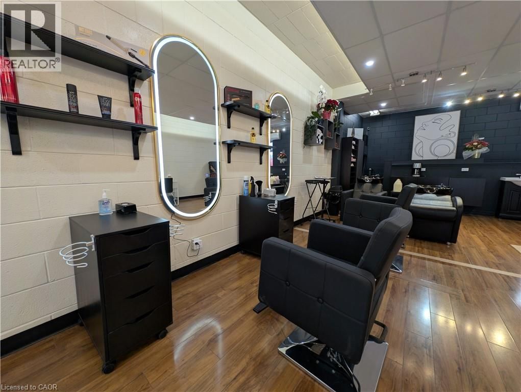 2 - 33 ELM STREET Image 5