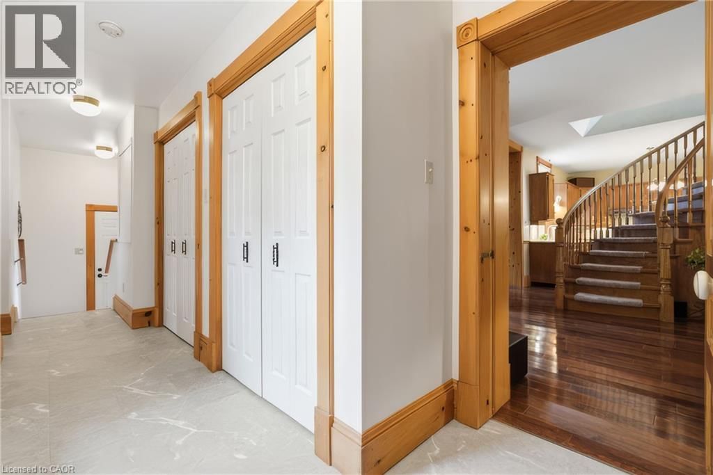 24 QUEENSWAY DRIVE Image 20