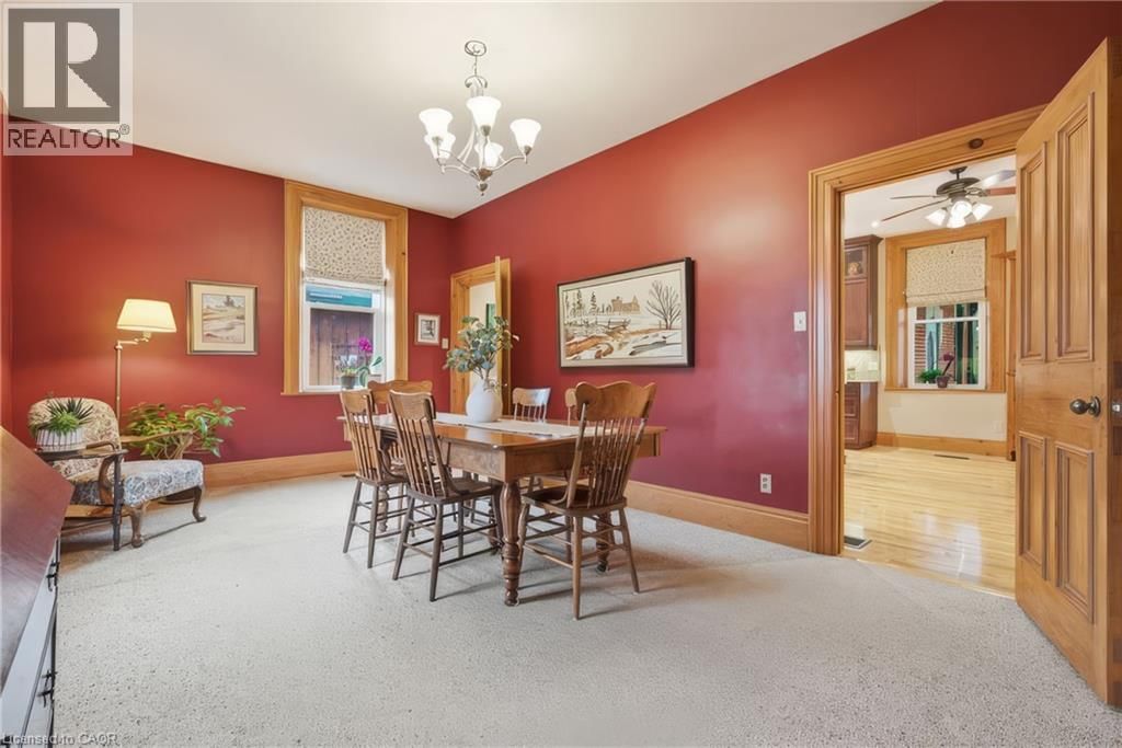 24 QUEENSWAY DRIVE Image 30