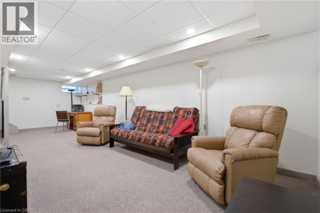 24 QUEENSWAY DRIVE Image 41