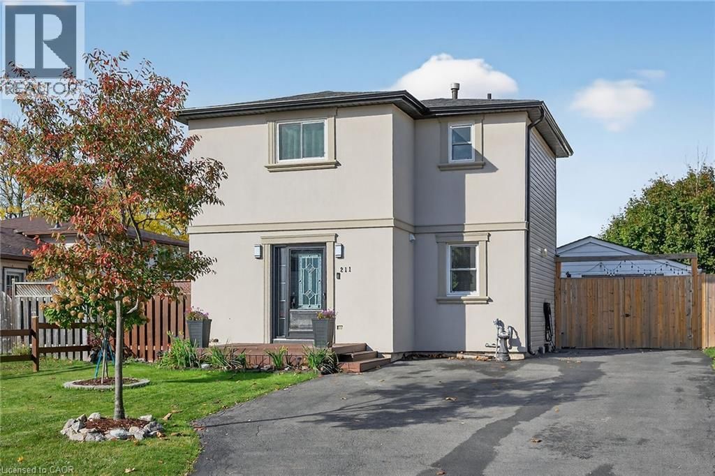 211 BIRCHCLIFFE CRESCENT Image 1