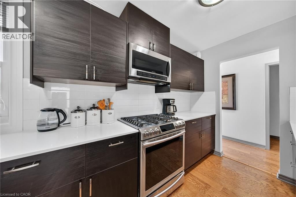 211 BIRCHCLIFFE CRESCENT Image 14