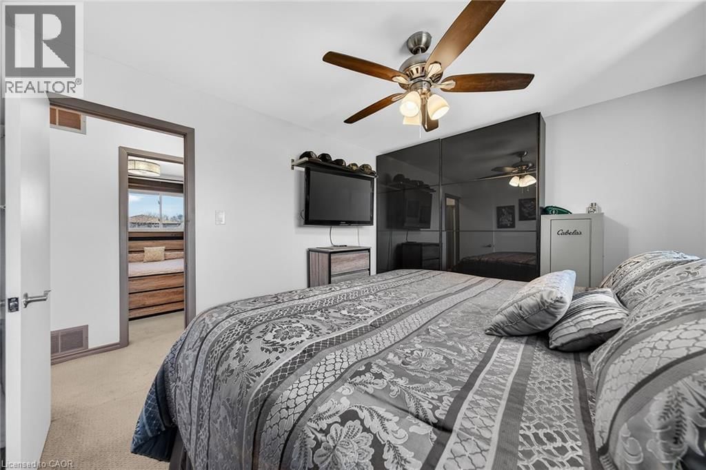 211 BIRCHCLIFFE CRESCENT Image 26