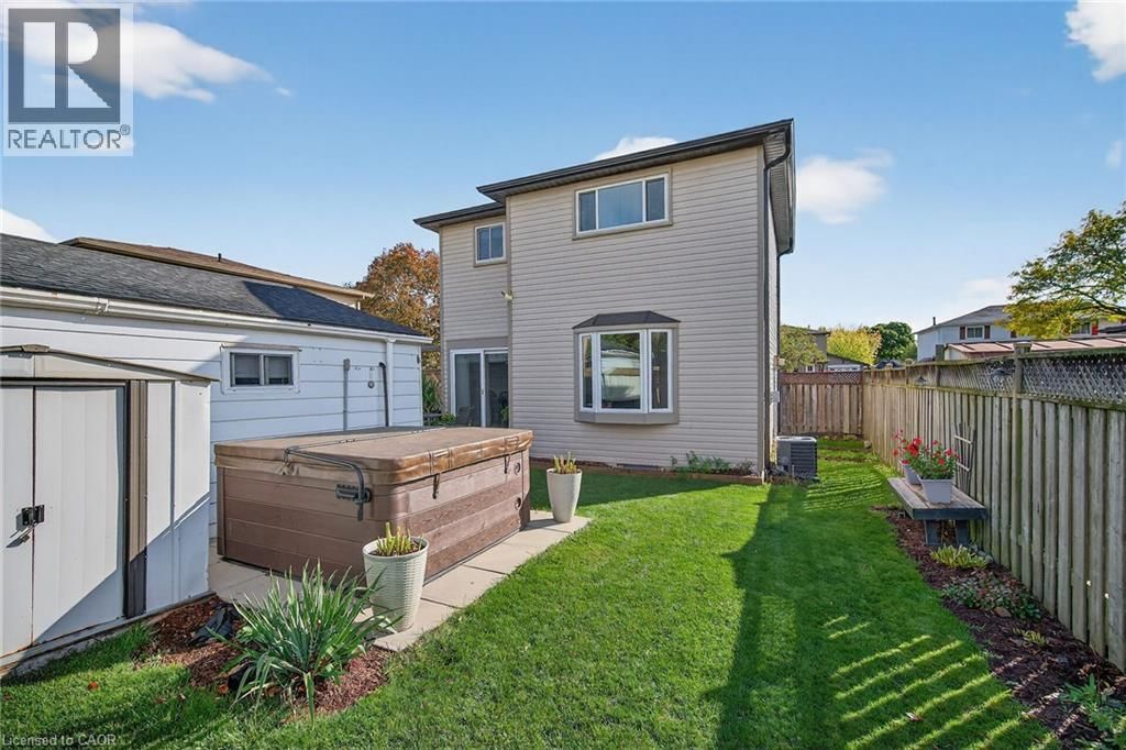 211 BIRCHCLIFFE CRESCENT Image 48