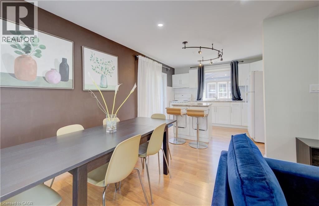 350 VICTORIA STREET SOUTH Image 4