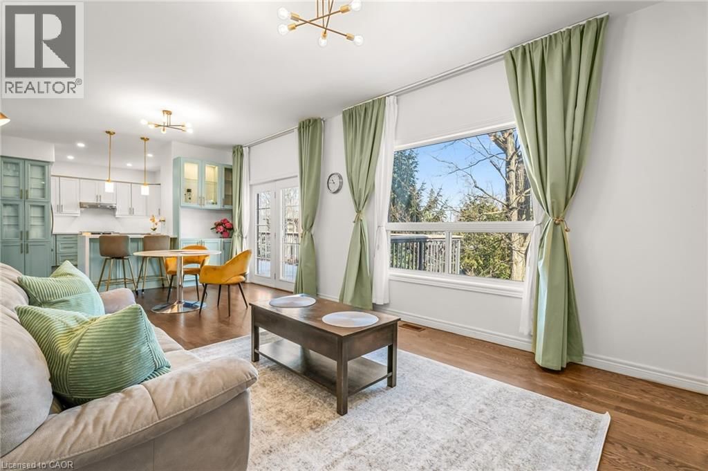 12 BUMAN COURT Image 13