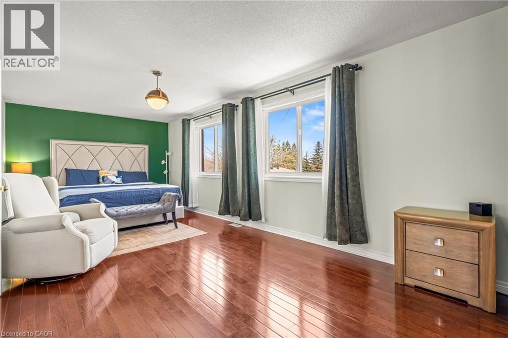 12 BUMAN COURT Image 17