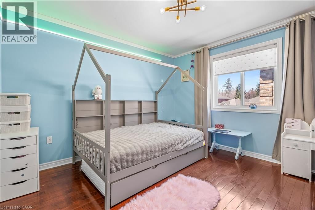 12 BUMAN COURT Image 25