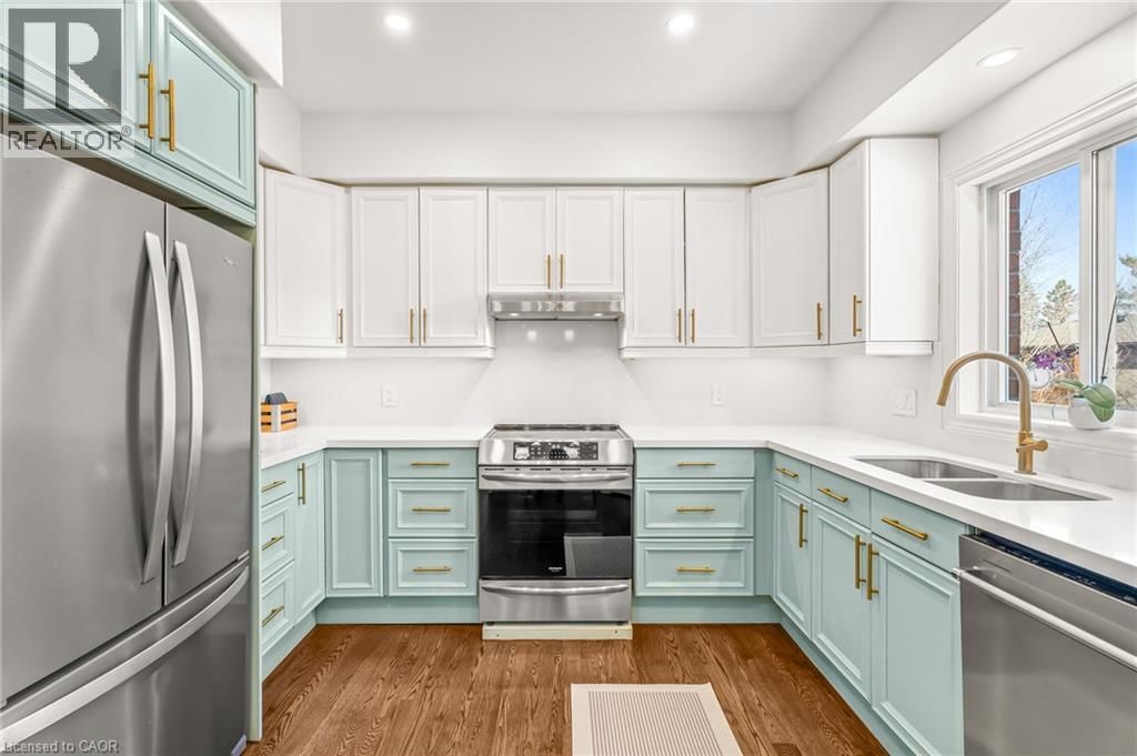 12 BUMAN COURT Image 6