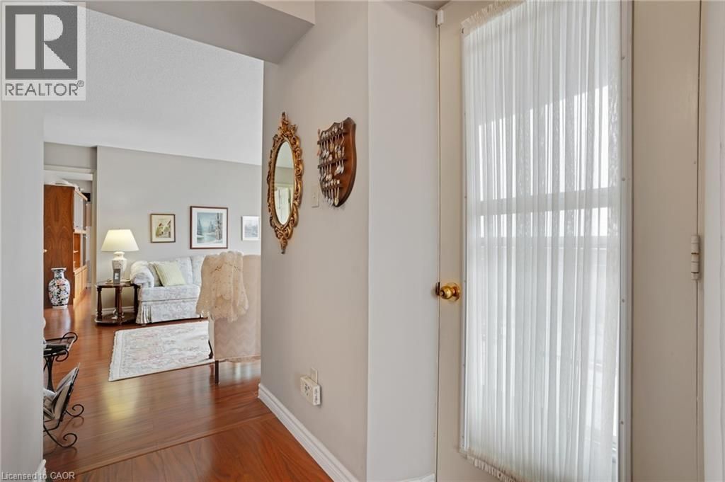 703 - 1414 KING STREET EAST Image 13