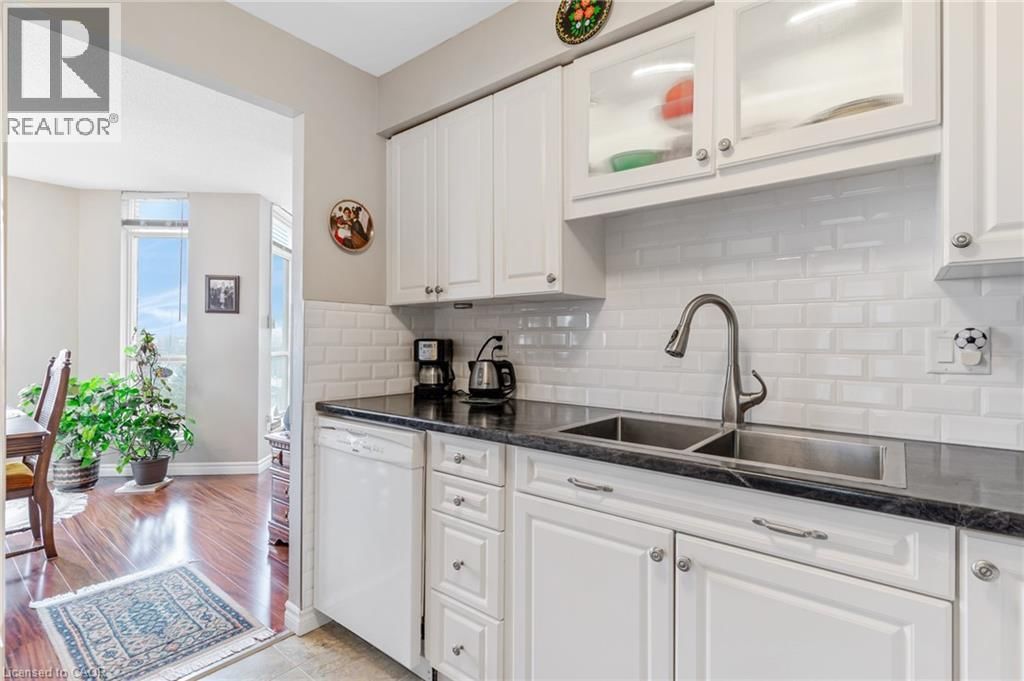 703 - 1414 KING STREET EAST Image 14