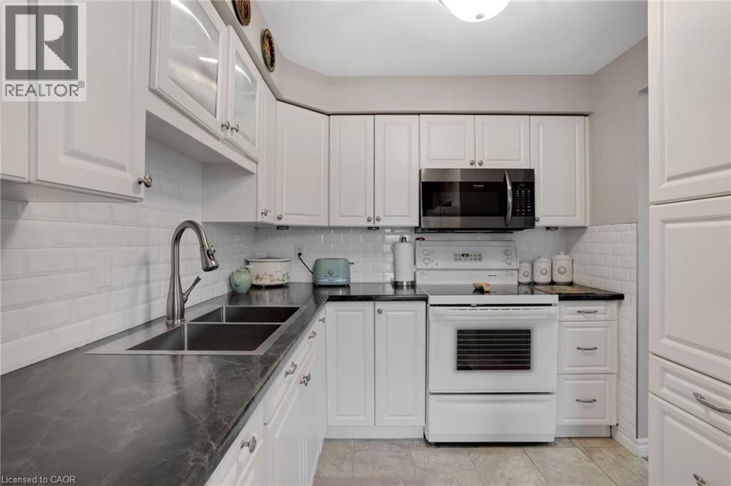 703 - 1414 KING STREET EAST Image 16