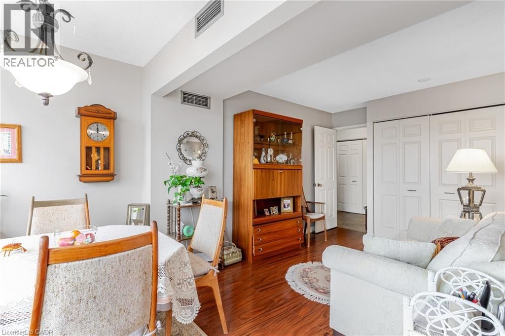 703 - 1414 KING STREET EAST Image 20