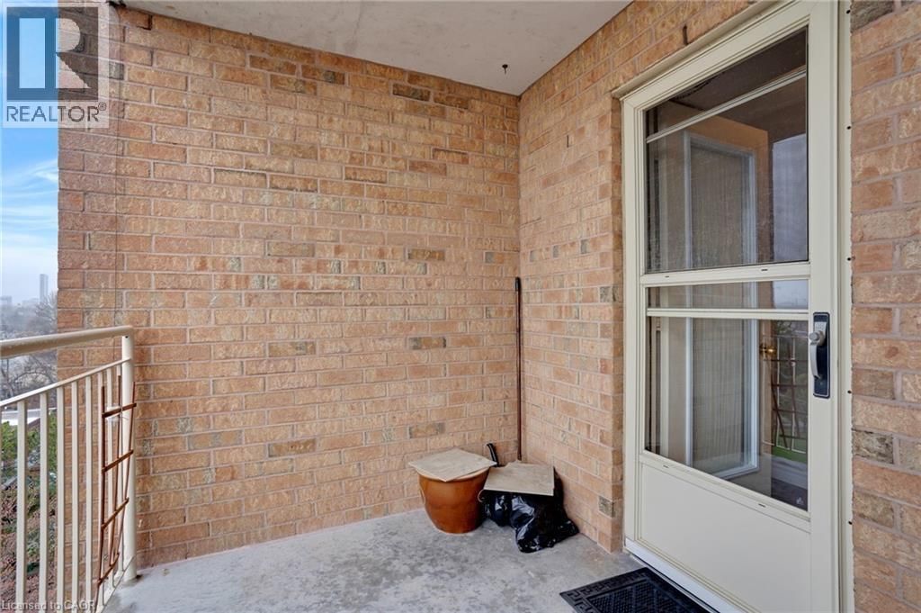 703 - 1414 KING STREET EAST Image 29