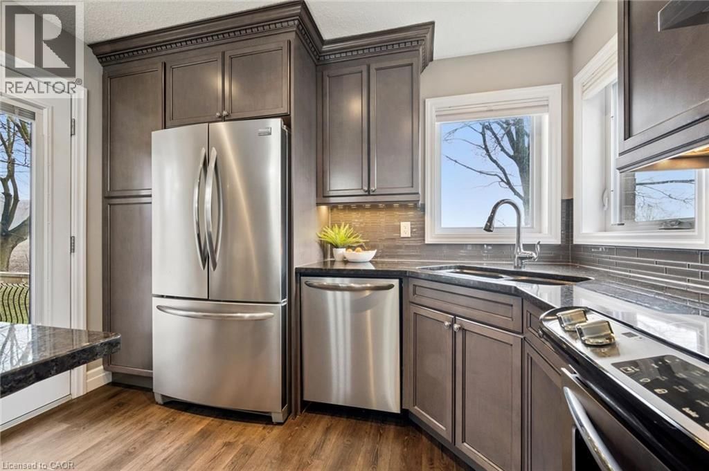 92 JACOB STREET WEST Image 17