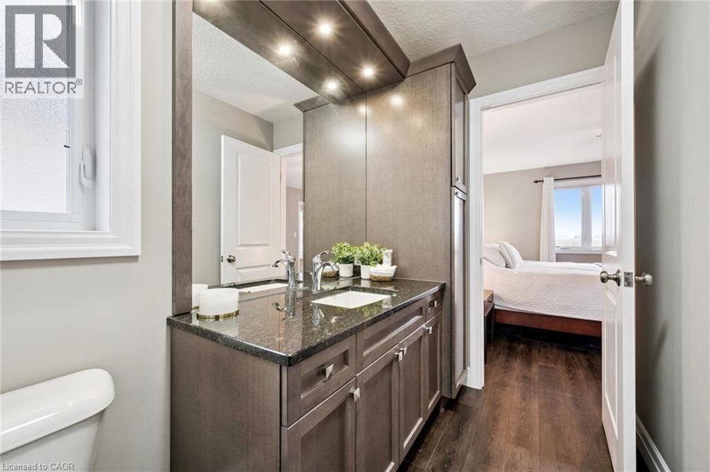 92 JACOB STREET WEST Image 23