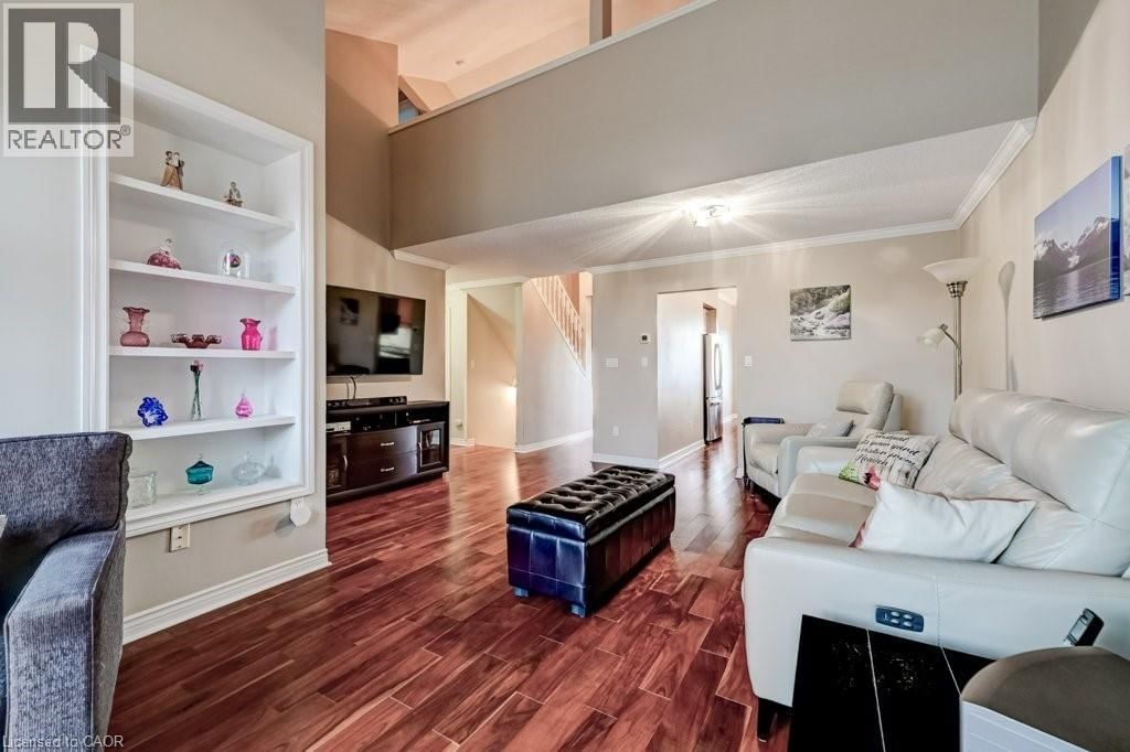 44 - 94 GREENTRAIL DRIVE Image 9