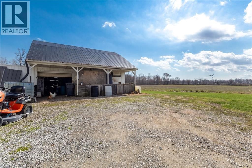 6816 REGIONAL ROAD 65 Image 26