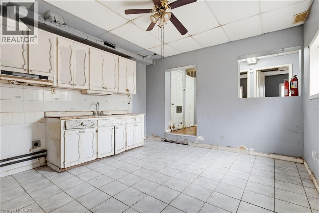 249 WENTWORTH STREET NORTH Image 26