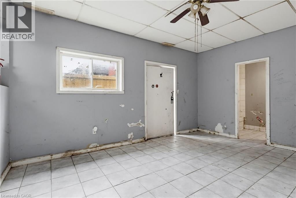 249 WENTWORTH STREET NORTH Image 28