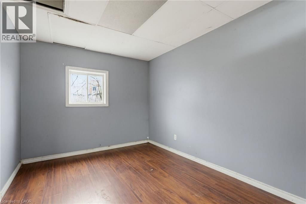 249 WENTWORTH STREET NORTH Image 33