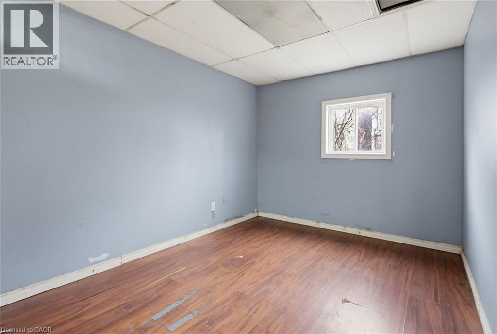 249 WENTWORTH STREET NORTH Image 34