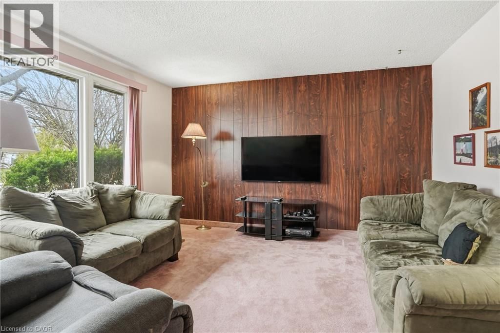 99 PALMER ROAD Image 10