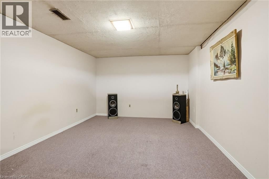 99 PALMER ROAD Image 32