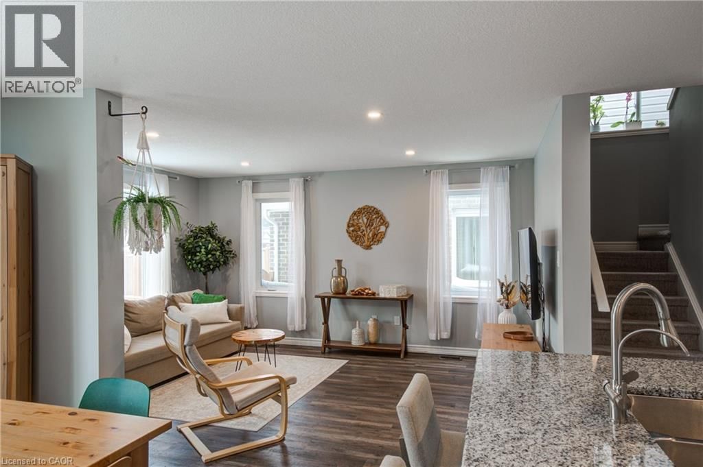 3 - 28 MINLER STREET Image 15