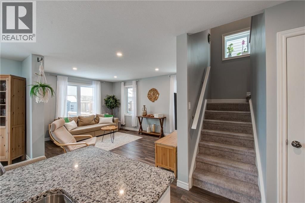 3 - 28 MINLER STREET Image 24