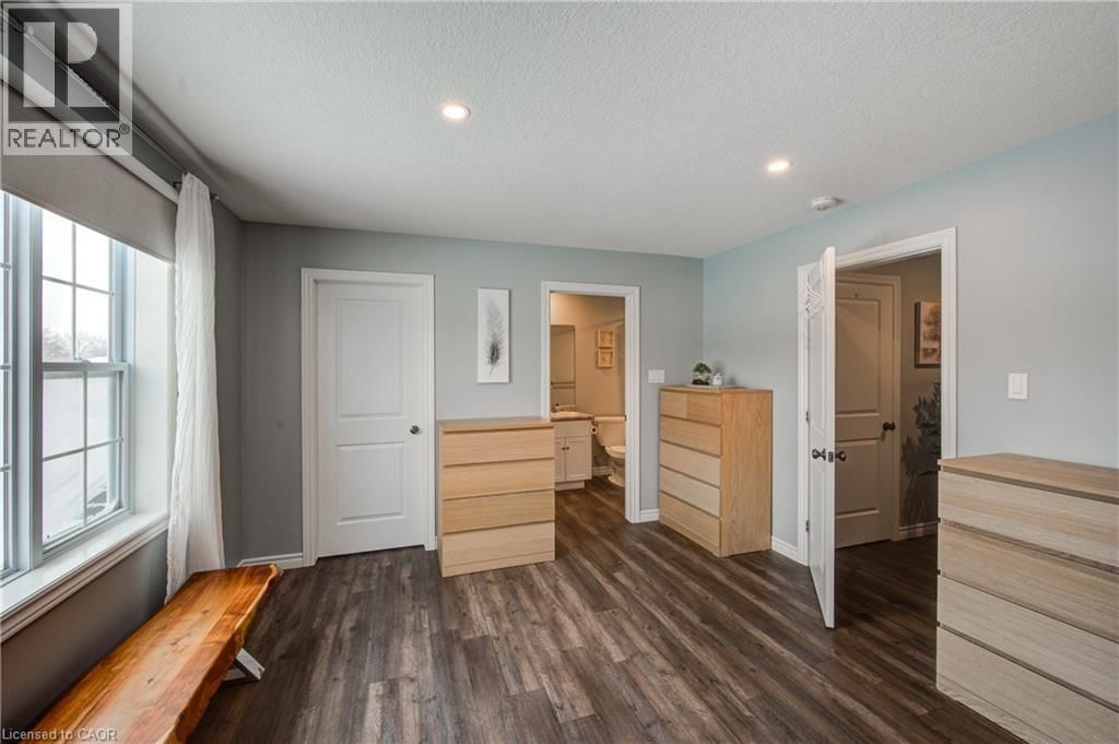 3 - 28 MINLER STREET Image 31