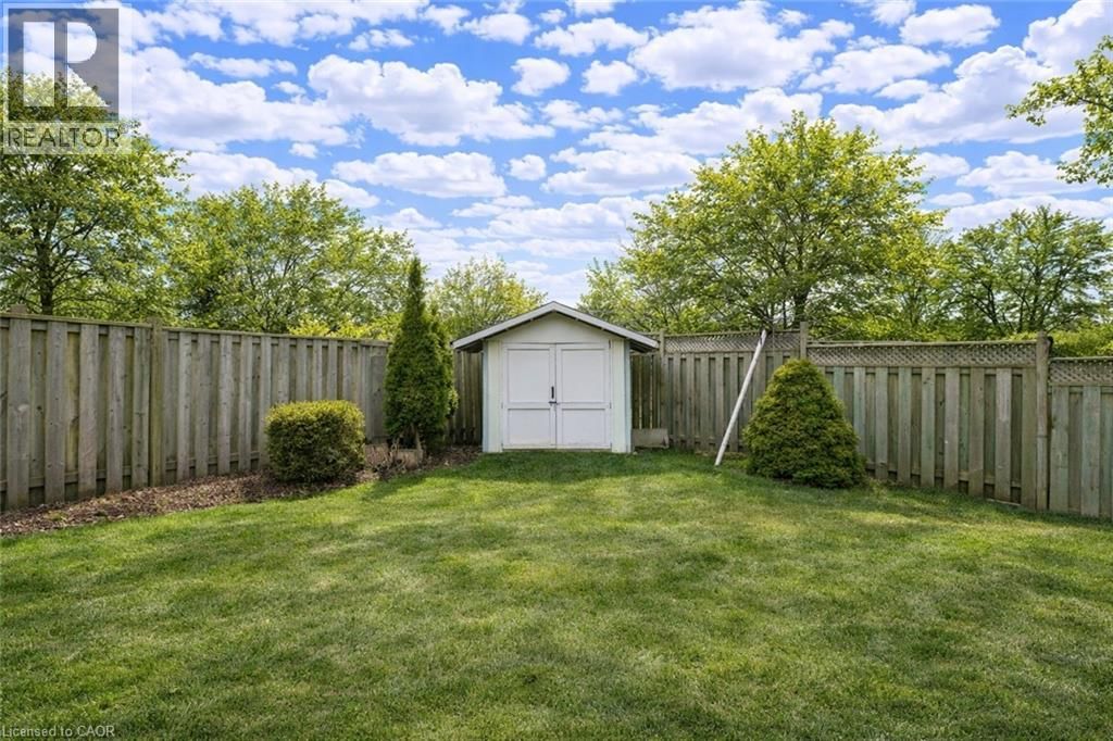 72 ST JEROME CRESCENT Image 40