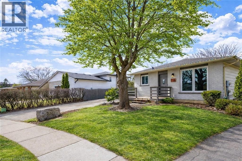 72 ST JEROME CRESCENT Image 44