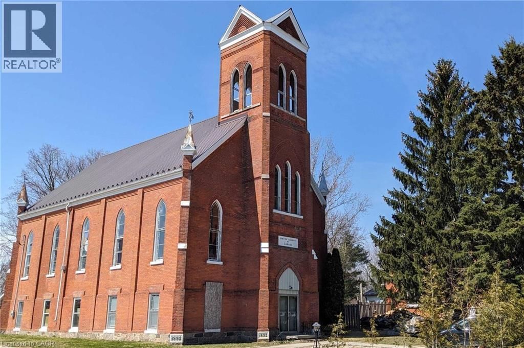 2048 ALBERT STREET SOUTH Image 1