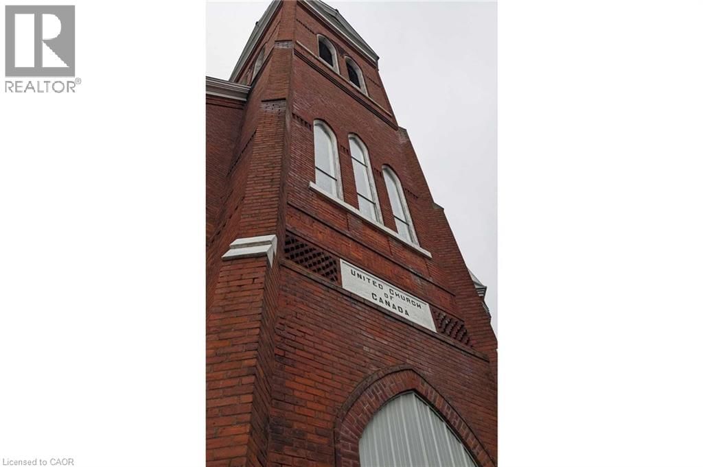 2048 ALBERT STREET SOUTH Image 4