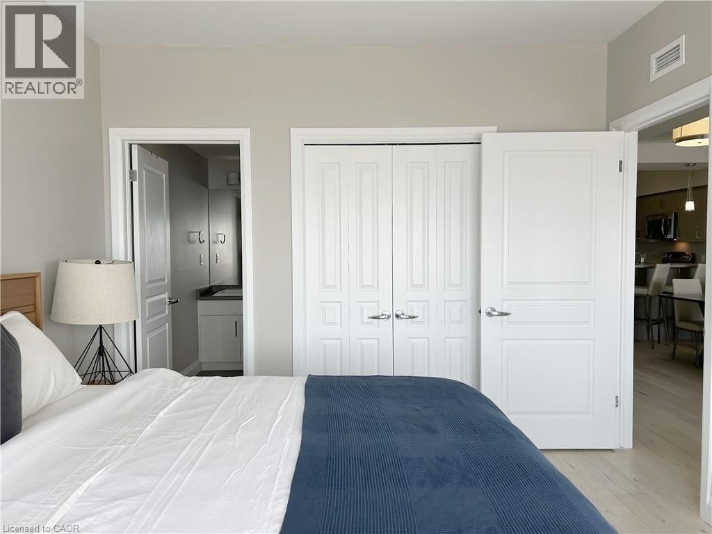 207 - 12 ERIE BOULEVARD Image 15