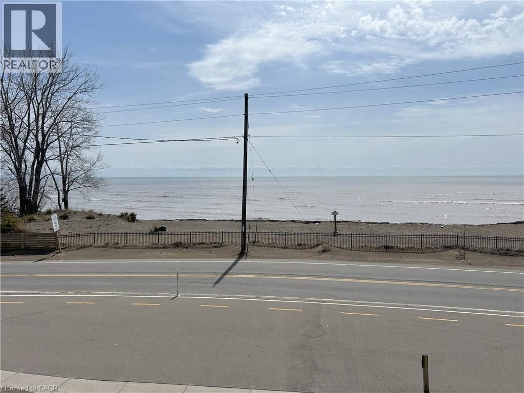 207 - 12 ERIE BOULEVARD Image 24