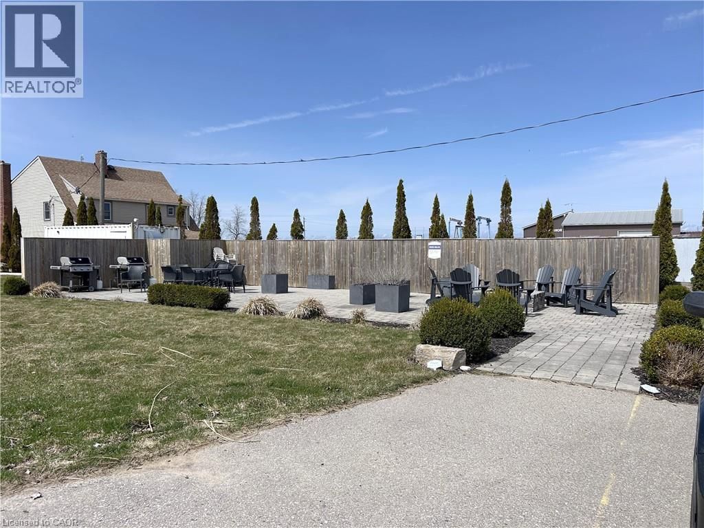 207 - 12 ERIE BOULEVARD Image 27