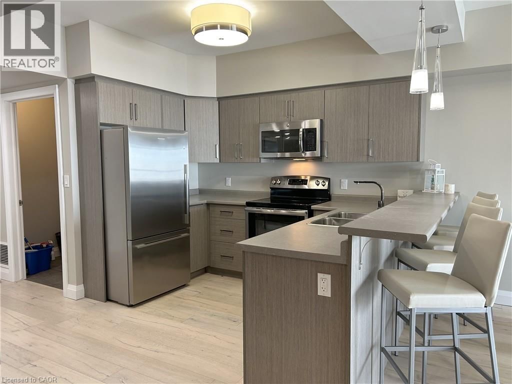 207 - 12 ERIE BOULEVARD Image 7