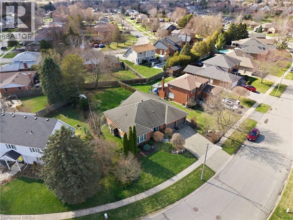 46 VICTOR BOULEVARD Image 33