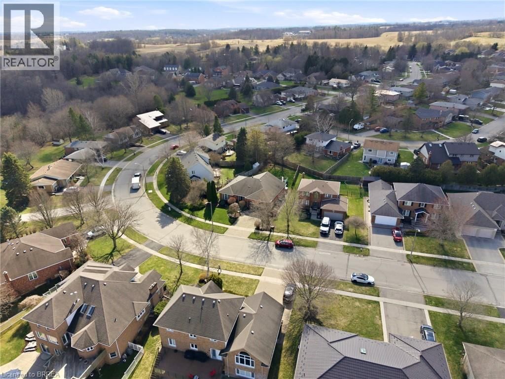 46 VICTOR BOULEVARD Image 36