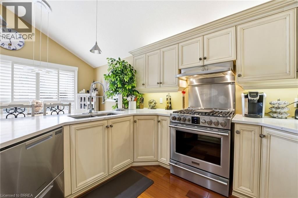 46 VICTOR BOULEVARD Image 4