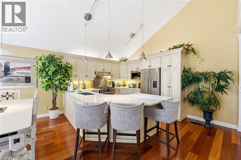 46 VICTOR BOULEVARD Image 8