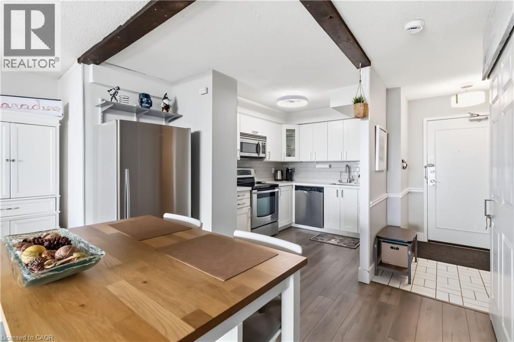 1706 - 975 WARWICK COURT Image 10