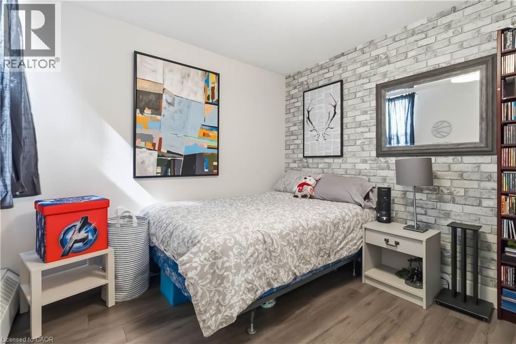 1706 - 975 WARWICK COURT Image 14