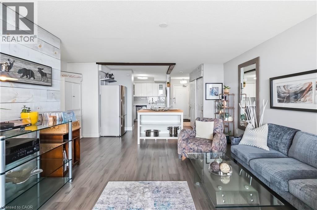 1706 - 975 WARWICK COURT Image 7