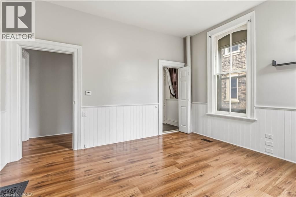 74 PEARL STREET Image 16